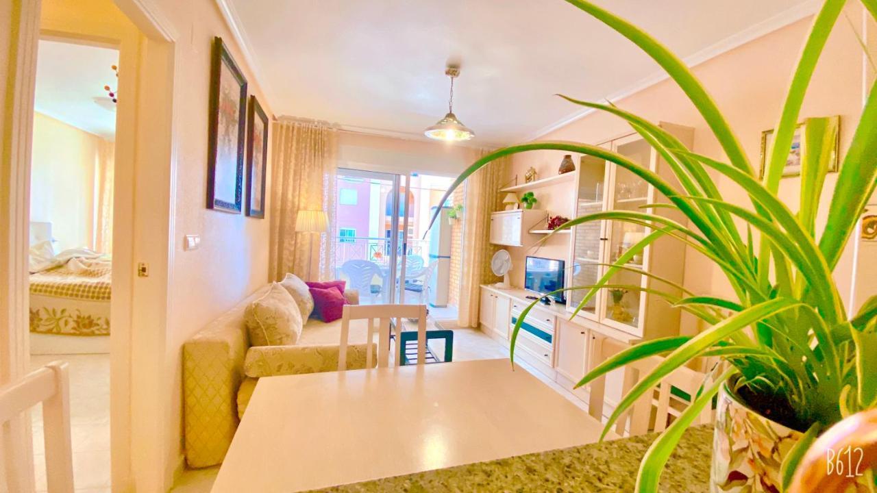 Beautiful Apartment Near Playa De Los Locos تورّيفيِخا المظهر الخارجي الصورة