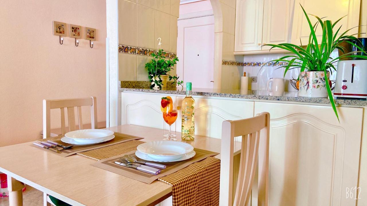 Beautiful Apartment Near Playa De Los Locos تورّيفيِخا المظهر الخارجي الصورة