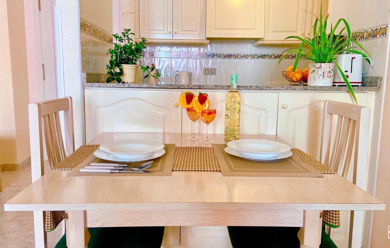 Beautiful Apartment Near Playa De Los Locos تورّيفيِخا المظهر الخارجي الصورة