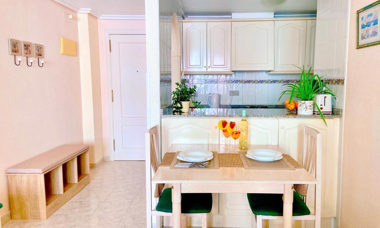 Beautiful Apartment Near Playa De Los Locos تورّيفيِخا المظهر الخارجي الصورة